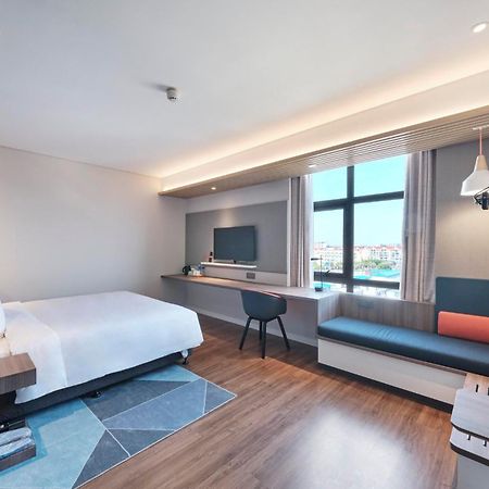 Holiday Inn Express Shanghai Hongqiao North By Ihg Fengbang Bagian luar foto